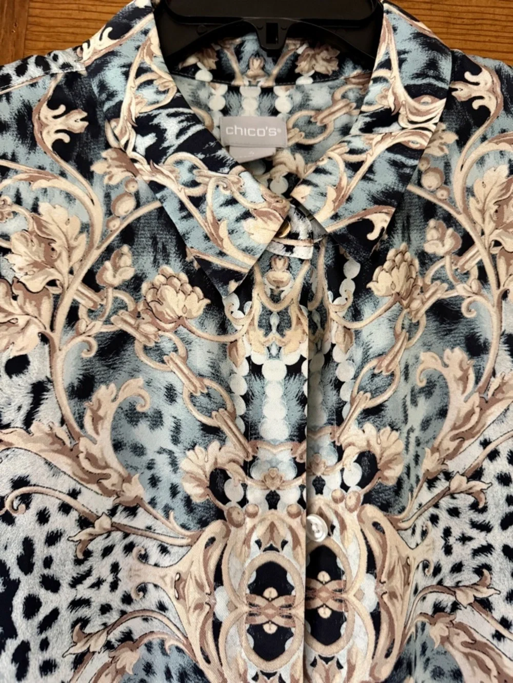 Chico's Blue and Cream Ornate Print Button-Down Shirt (Chico’s size 4) - Picture 2 of 13
